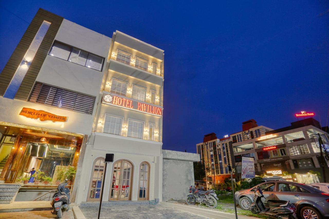 Hotel Pavilion Индаур Экстерьер фото
